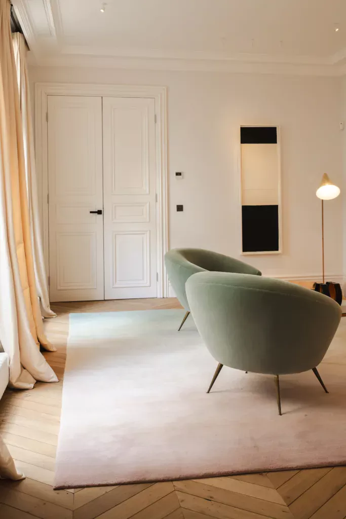 Une version personnalisée de la moquette « SUNBLUSH » à dégradé de Deirdre Dyson. Photo de Lola Mansall