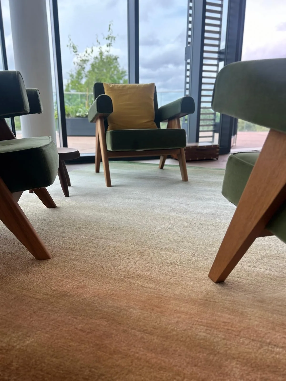 A bespoke version of Deirdre Dyson’s CASSATA graded rug created for a private apartment in South London