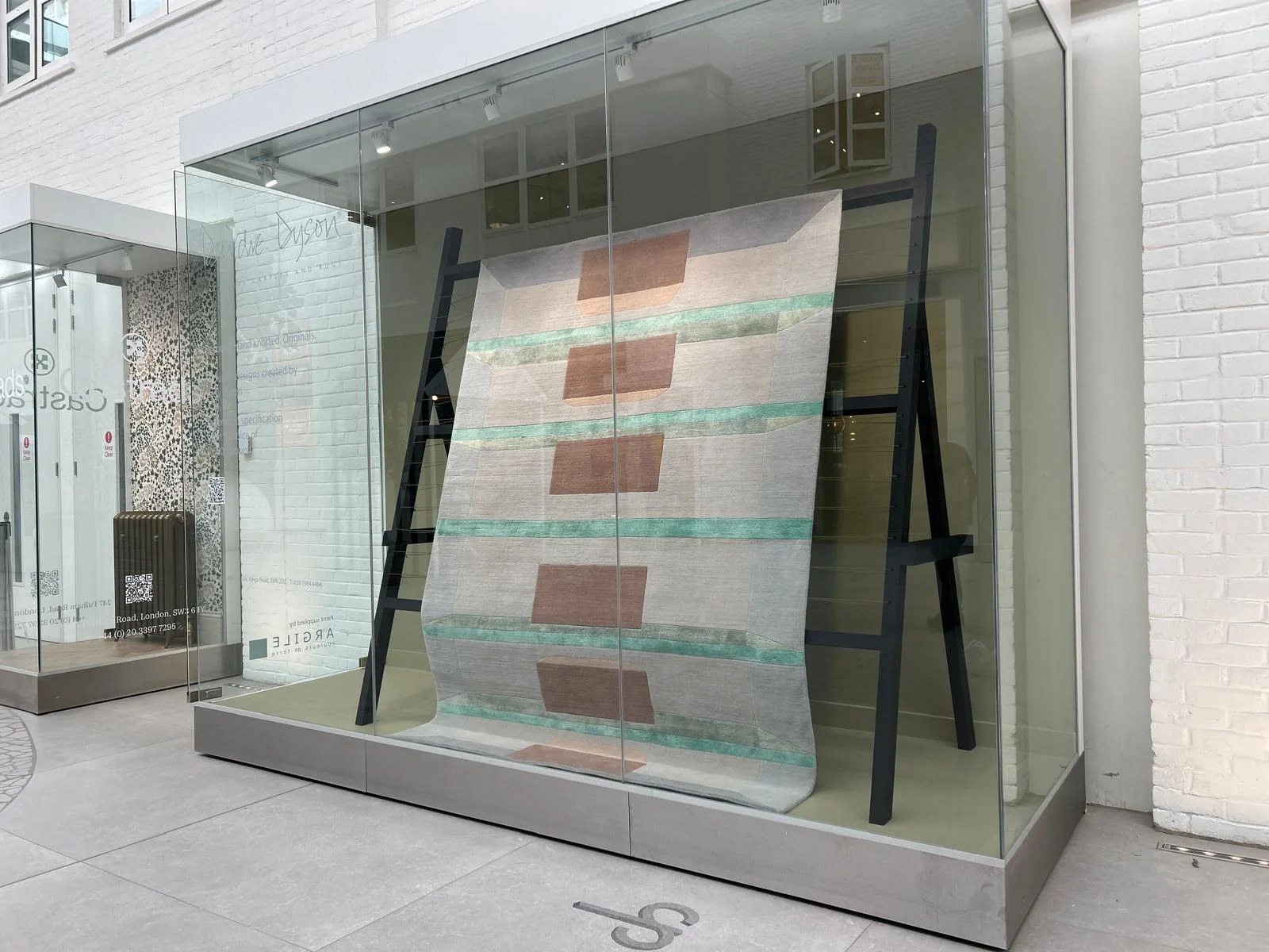 Deirdre Dyson’s GLASSY GREENS hand knotted rug now on display at the Design Centre Chelsea Harbour