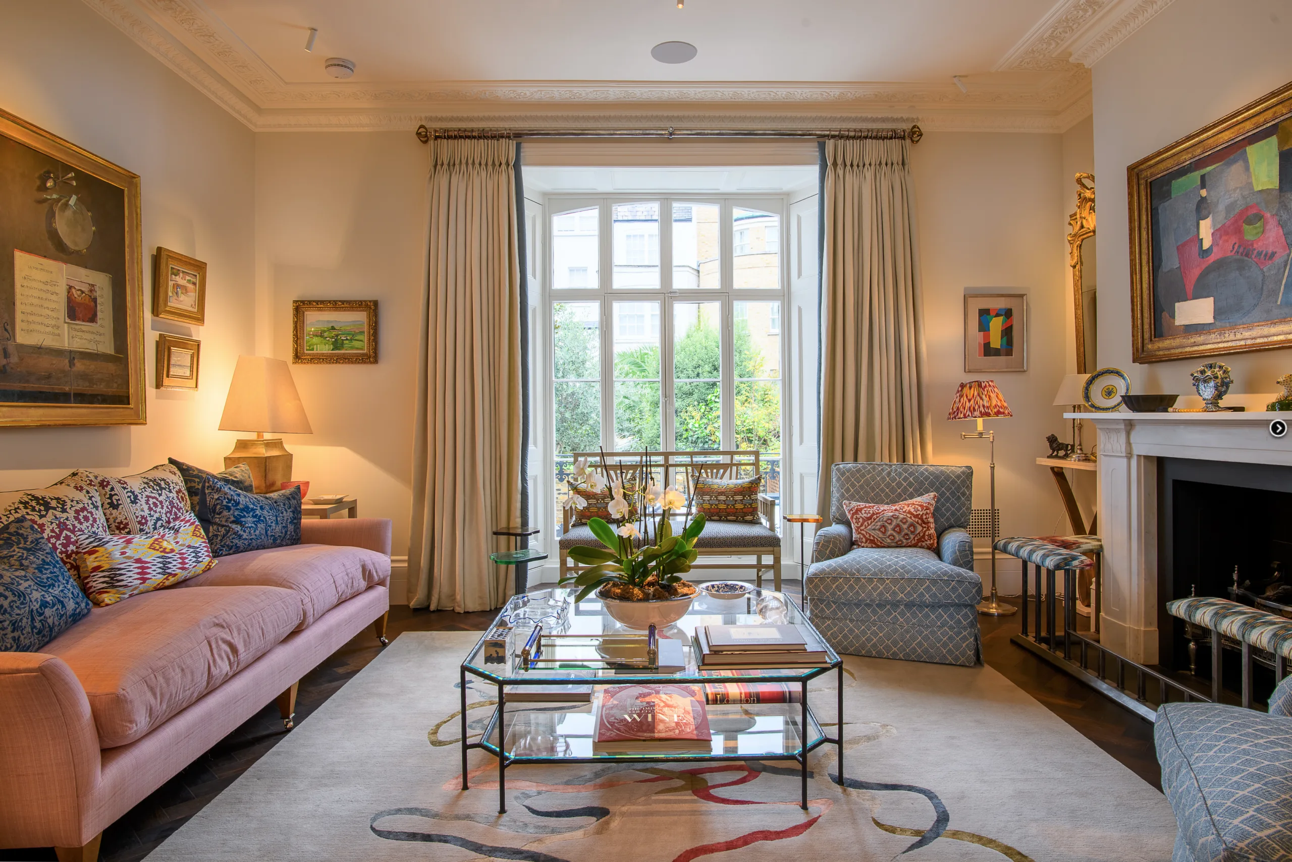 Hand knotted rugs – the foundation of an interior
